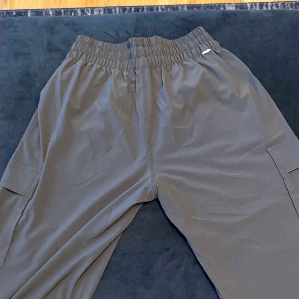 Vuori Charcoal Cargo Joggers - Picture 3 of 4